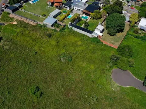 Gran Lote sobre Av. circunvalación José Hernandes