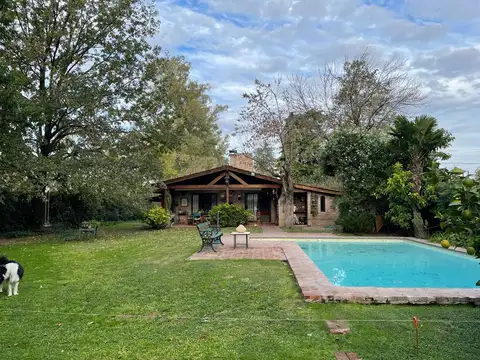 Casa para alquiler de verano en Bella Vista segunda de diciembre y enero - Casa en Venta