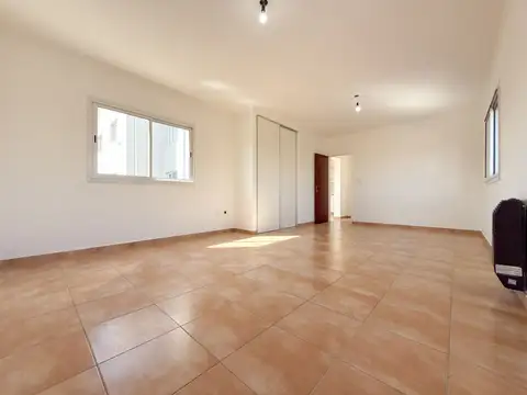VENTA DEPARTAMENTO CON AMPLIO DORMITORIO EN TANDIL