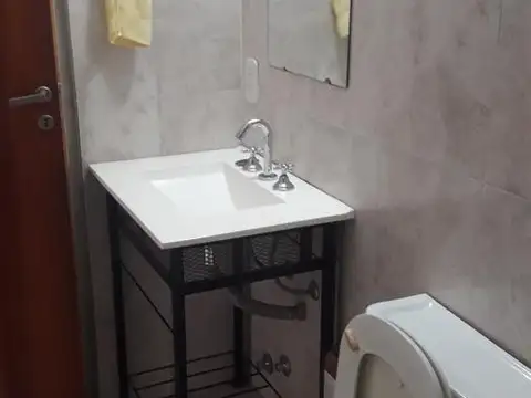 Depto Tipo Casa en Alquiler 50 años