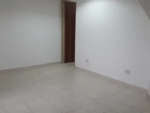 Depto Tipo Casa en Alquiler de 2 ambientes
