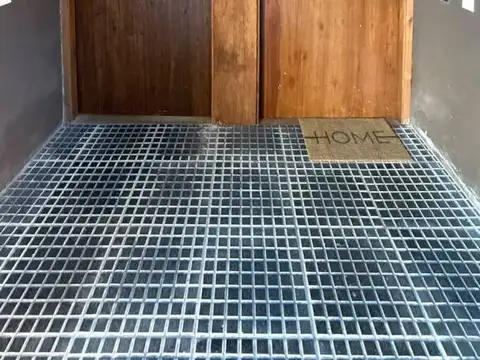 505 e/ 17 y 18 2200, Piso 1