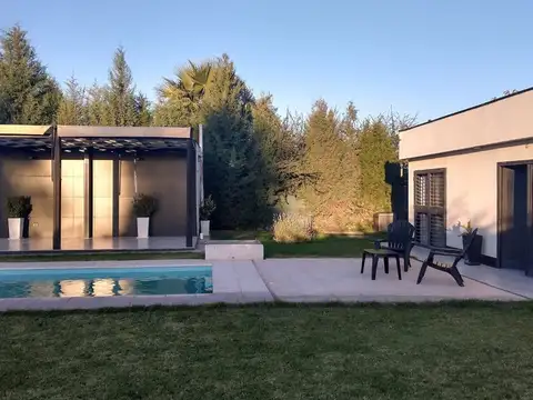 CASA, 1 DORM+ PISCINA BARRIO SANTO TOMÁS, GLLÉN