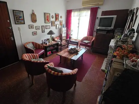 Depto Tipo Casa en Venta de 4 ambientes