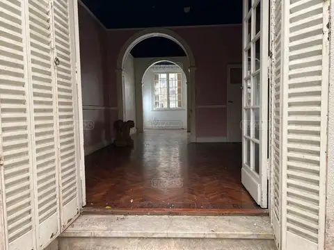 Oficina en Venta 102 años