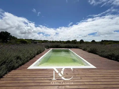 Casa  en venta en Costa Esmeralda barrio Senderos