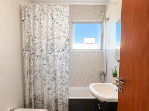 Departamento en Alquiler con 1 cocheras