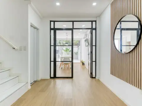 Depto Tipo Casa 4 ambientes con 2 baños