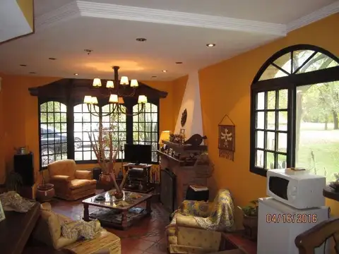 Casa en Venta en Country El Paraíso, USD 190.000