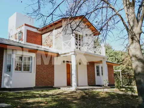 VENTA CASA B° JARDINES DE HILMAR PLOTTIER