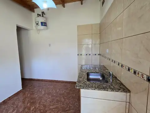 Departamento 2 ambientes  en alquiler Ituzaingó Norte