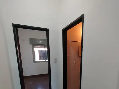 Departamento tipo casa interno de 2 ambientes con patio