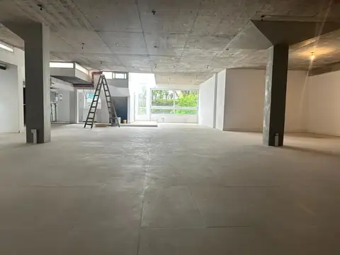 Gran Espacio en Alquiler - Vicente Lopez
