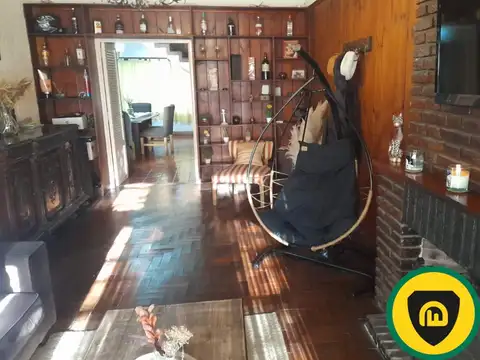 Casa en Venta con 4 cocheras