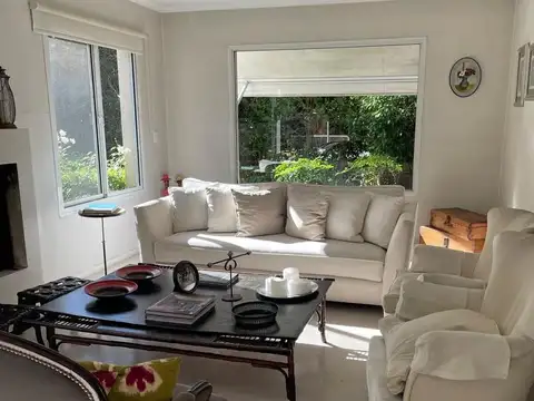 Casa en Venta en La Chacra, USD 395.000