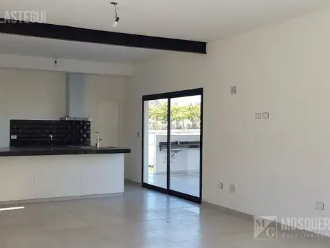 Casa en Alquiler en Pilar del Este - Santa Elena, USD 1.200