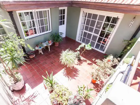 VENTA CASA Y DEPOSITO - LANUS OESTE