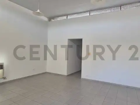 Casa en Alquiler con 1 cochera