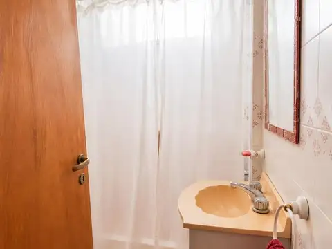 Casa en Venta con 4 cocheras