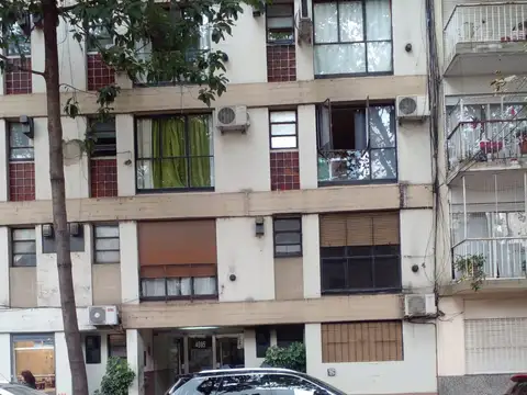 Palermo, Charcas al 4900, P. 8°(1 x escal), 2 Amb fte Bcón c/ aterraz. Bño cpto coc.c/amob,salida bcón corr