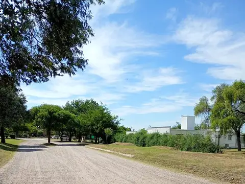 Terreno en Venta,2300 mts con Escritura en Causana
