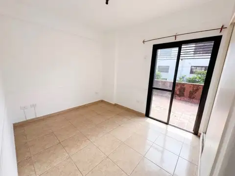 ALQUILER DPTO 1 DORMITORIO BARRIO SUR CON PATIO