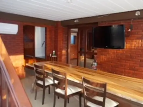 Casa 5 ambientes con yacuzzi