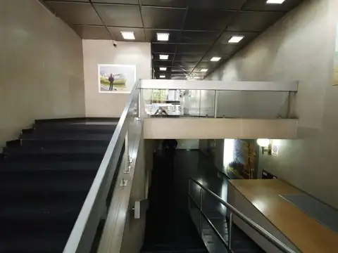 Oficina en Venta con 1 cochera