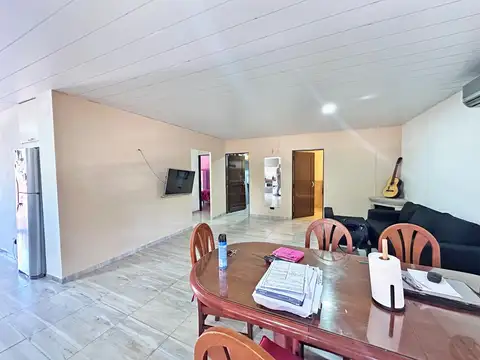 CASA 3 AMBIENTES REFACCIONADA A NUEVO BALLESTER
