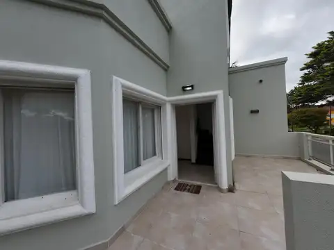 Depto Tipo Casa en Alquiler Temporal de 3 dormitorios
