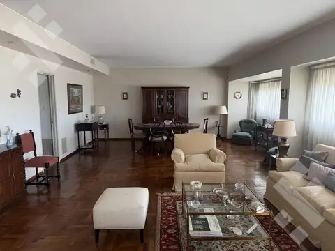 Departamento en Venta de 5 dormitorios
