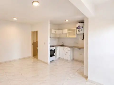 Cavassa 2500, Piso 5