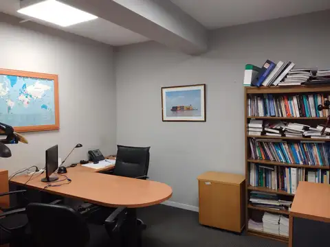 Alquiler piso de oficinas amoblado al frente en Maipú y Lavalle