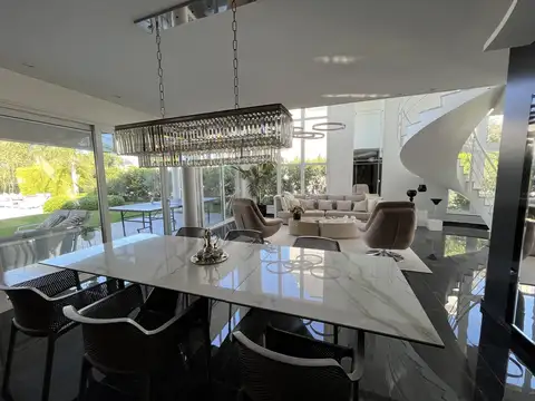 Casa en Venta de 4 dormitorios