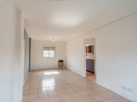 Departamento 4 ambientes con 2 baños