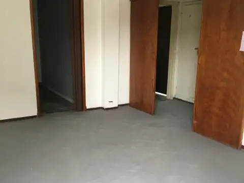 PH al frente , dos dormitorios,comedor , cocina , Baño, con renta excelente ubicacion