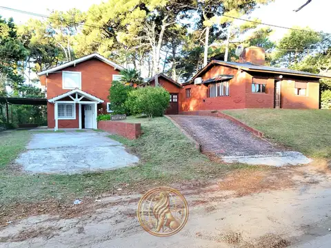 Casa en Venta de 8 dormitorios