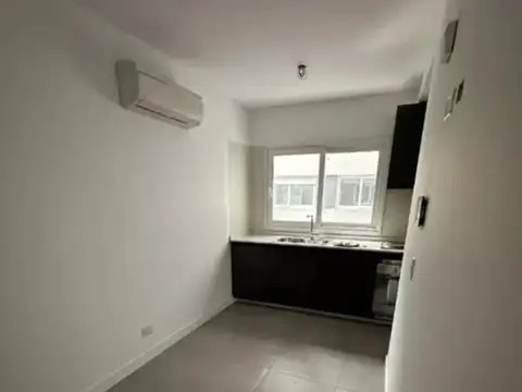 Comandante Celedonio Escalada 100