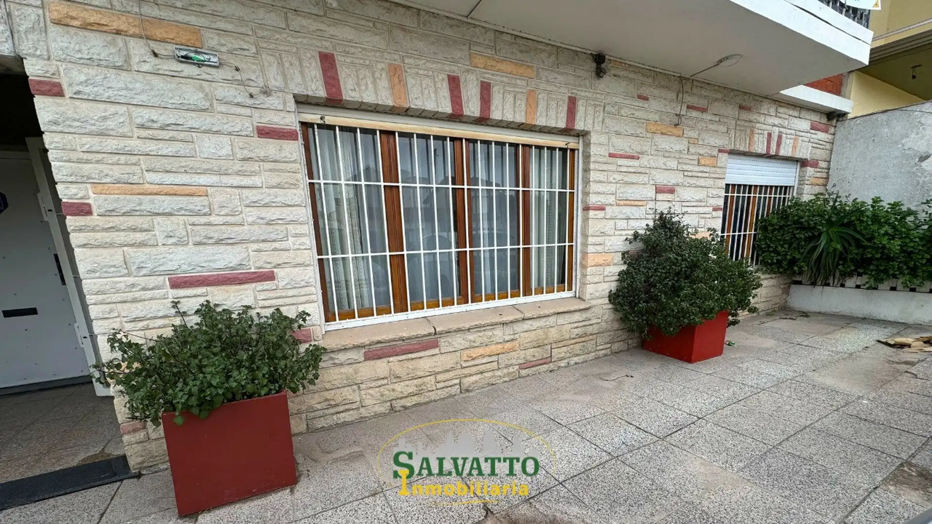 Departamento 3 amb, 65m² en planta baja sobre Diagonal Vélez Sarsfield