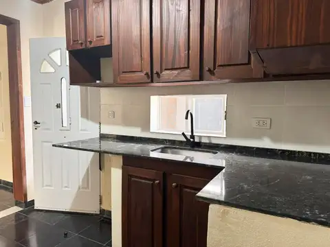 Depto Tipo Casa en Venta en Wilde, USD 44.000