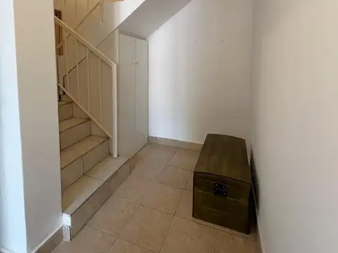 Depto Tipo Casa en Venta en Parque Chacabuco, USD 147.000