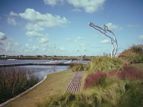 Casa en venta al lago en Amarras, Puerto de Escobar, Cazador