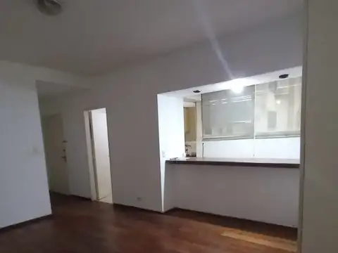 RETAZADO! Las Cañitas, Frte. Hptal. Militar, Luis M Campos al 700, 2 Amb, 47 m2, Baño cpto, Lav. Coc