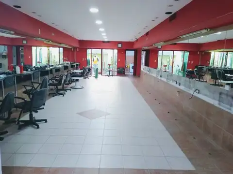 Local en Venta en Mataderos, USD 450.000