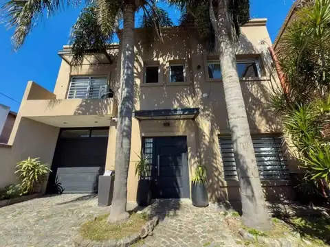 Casa en venta en Berazategui 3 DORMITORIOS