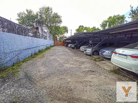 Oficina en Venta con 12 cocheras