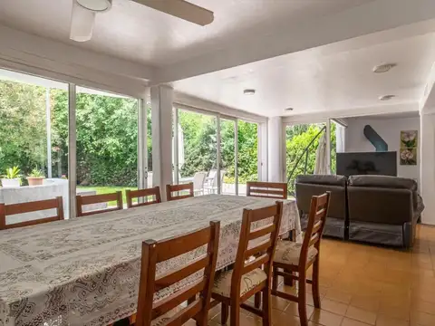 Casa en venta - 3 Dormitorios 2 Baños - El Venado