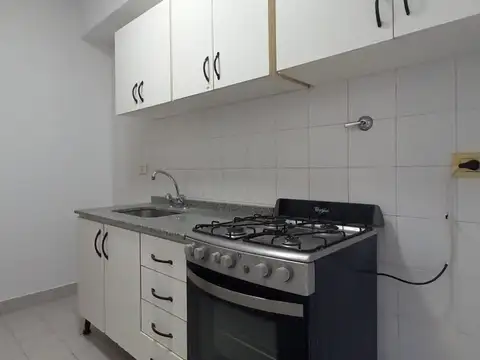 Departamento en Alquiler en Belgrano R, $ 900.000