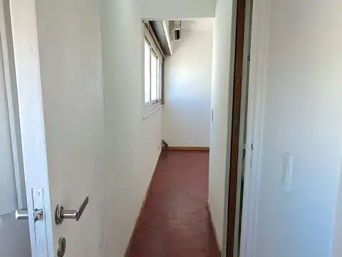 Mario Bravo 100, Piso 12
