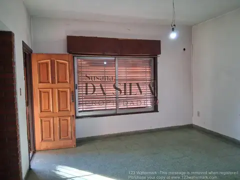 Casa 4 ambientes con 1 baño